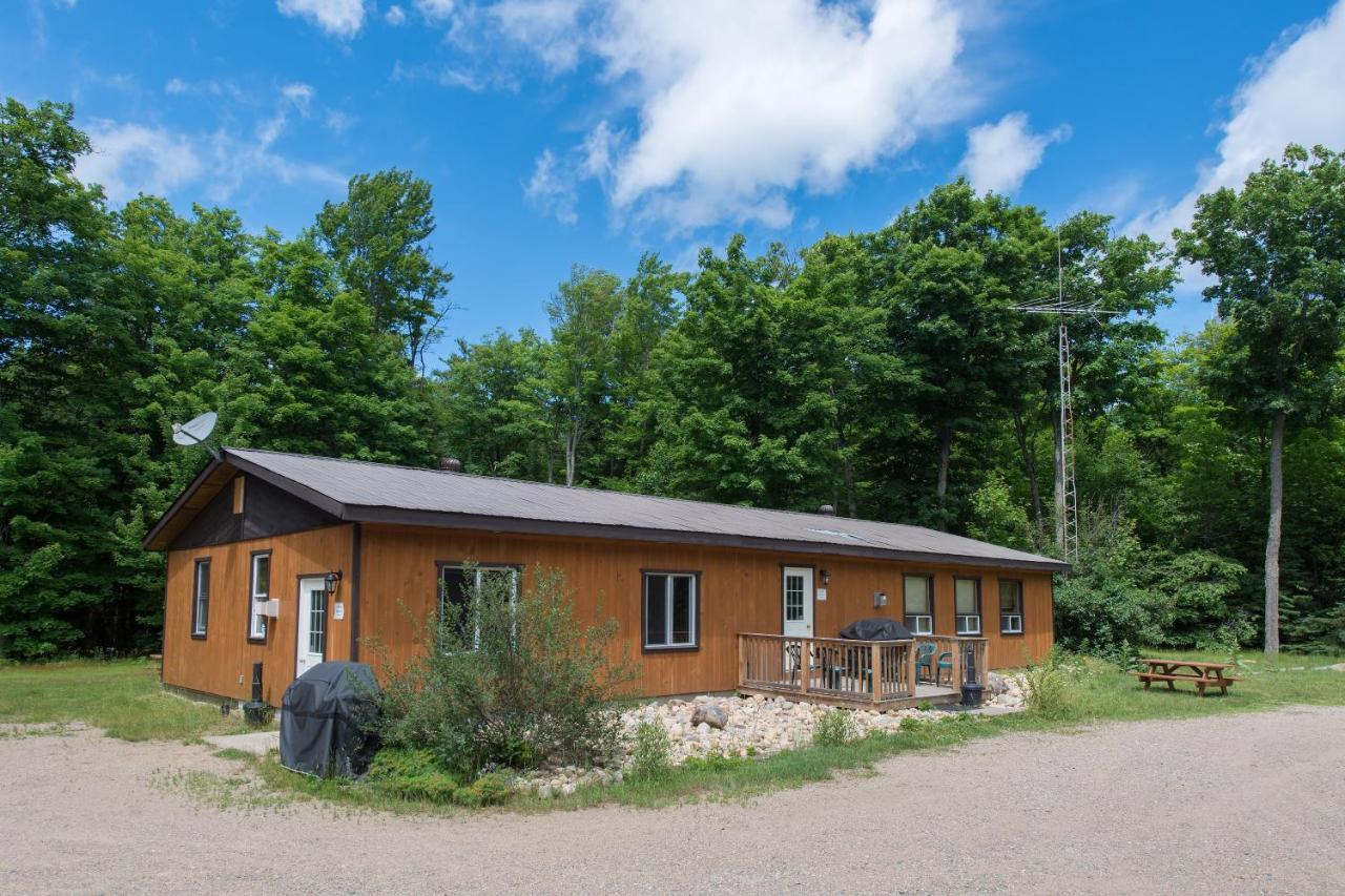 Madawaska Lodge-Cottage Zewnętrze zdjęcie
